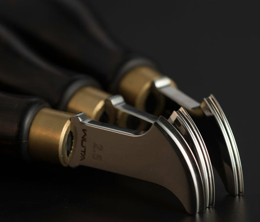 WUTA Leather - Electric Edge Creaser Vs Manual Creaser - Which is best for you?