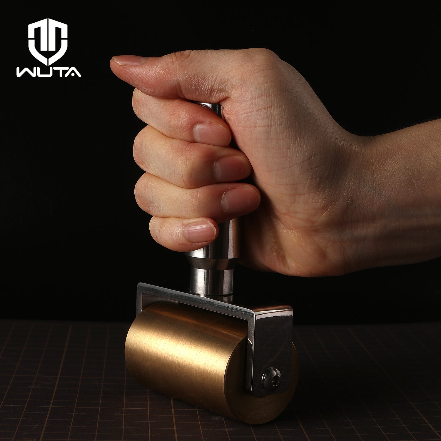 Wuta WUTA Original Design Leather Crafting Edge Paint Roller – WUTA LEATHER
